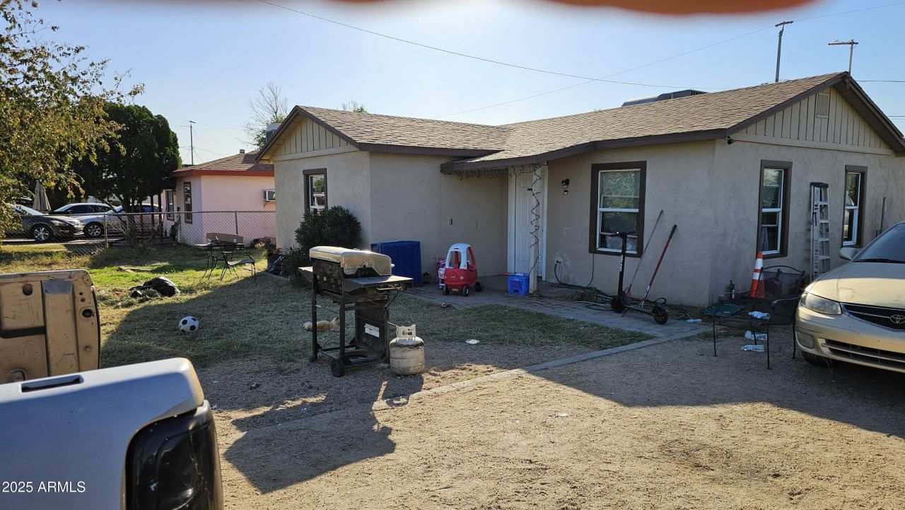 20 S 30th Avenue, Phoenix, AZ 85009 Main Photo