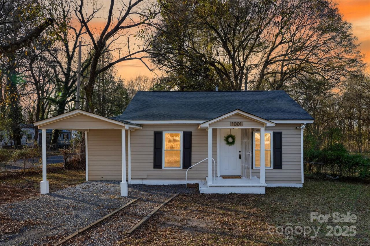 1001 N Ransom Street, Gastonia, NC 28052 Main Photo