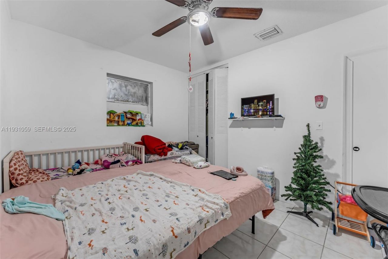 445 NW 8th St , Homestead, FL 33030 Photo