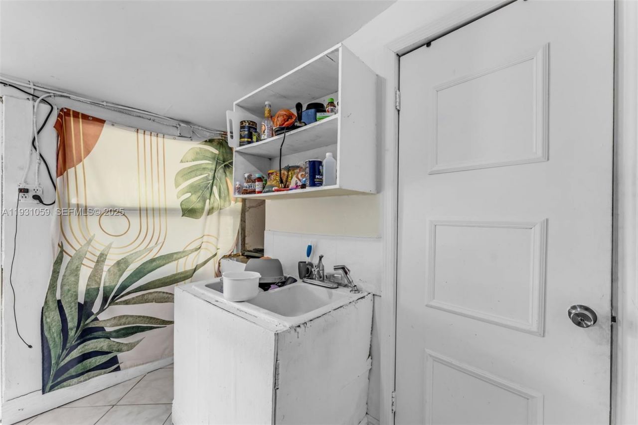 445 NW 8th St , Homestead, FL 33030 Photo