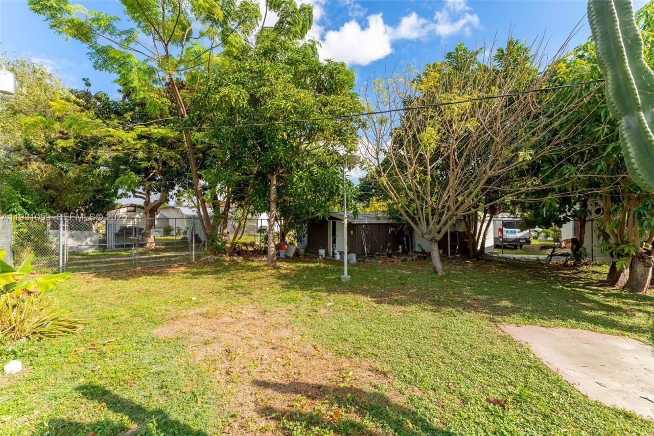 445 NW 8th St , Homestead, FL 33030 Photo