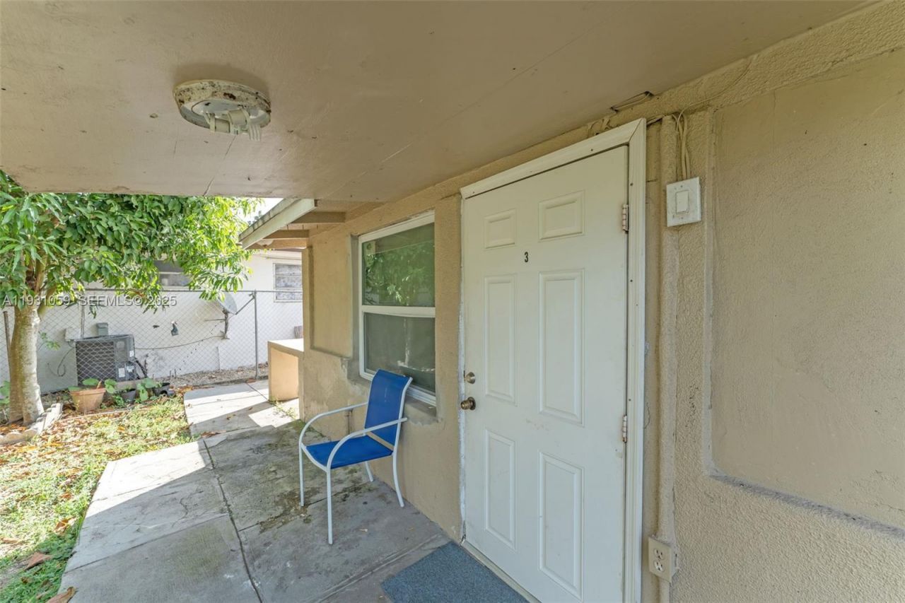 445 NW 8th St , Homestead, FL 33030 Photo