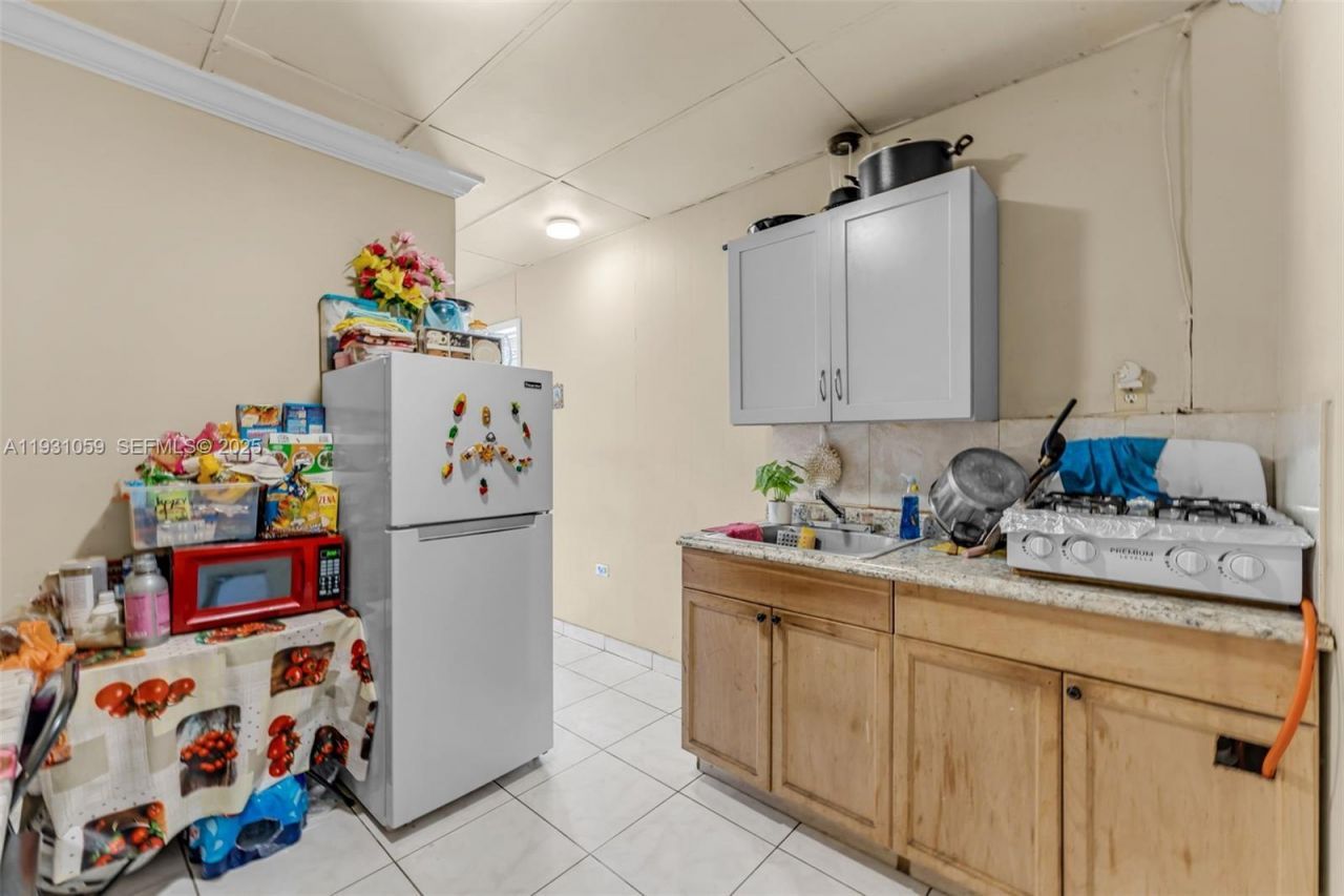 445 NW 8th St , Homestead, FL 33030 Photo