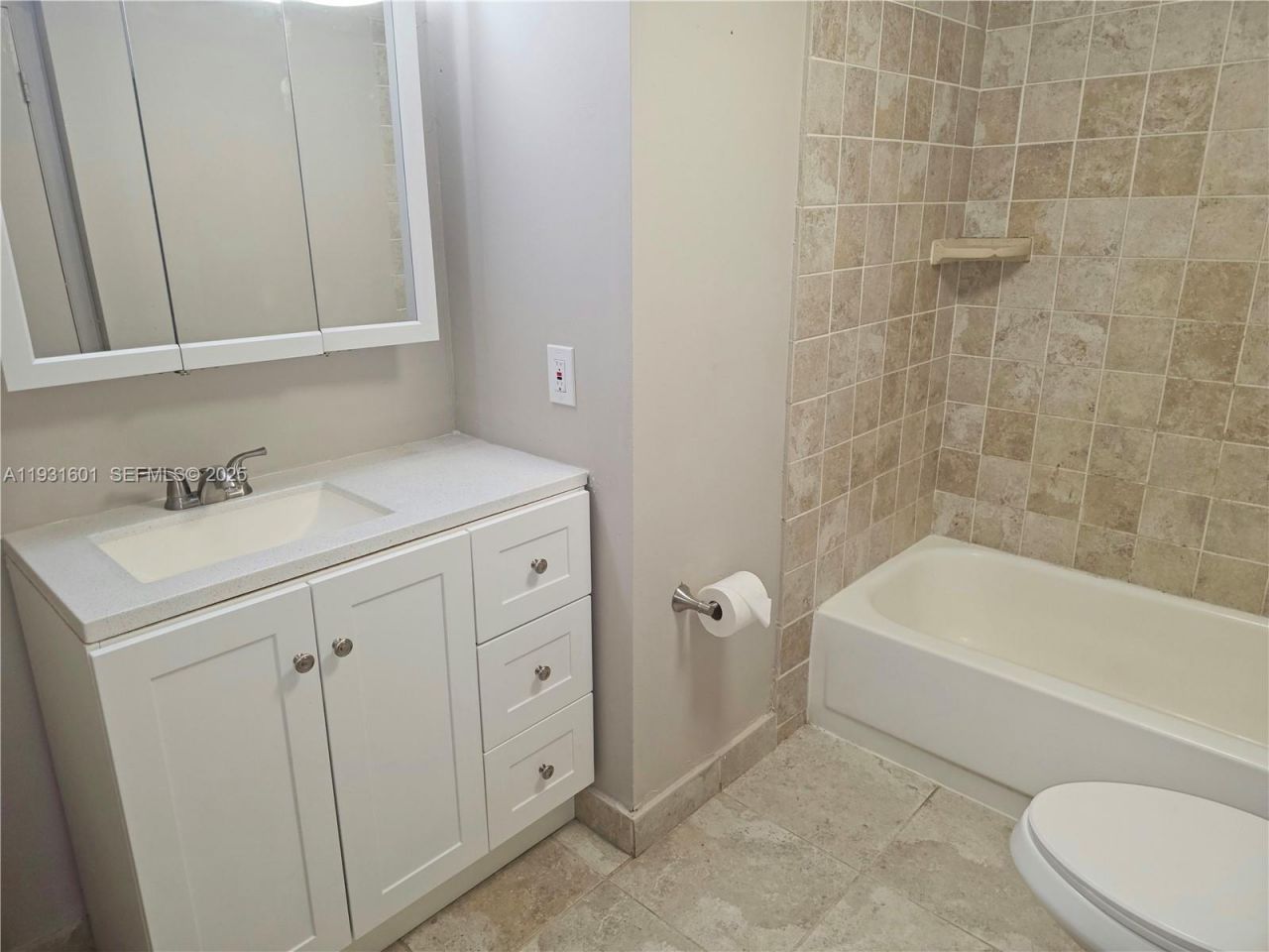 8415 SW 107th Ave, Unit 116W, Miami, FL 33173 Photo