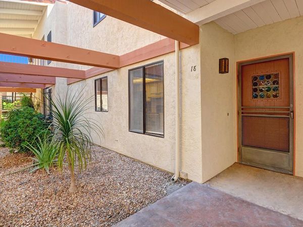 1407 N Sunrise Way, Unit 18, Palm Springs, CA 92262
