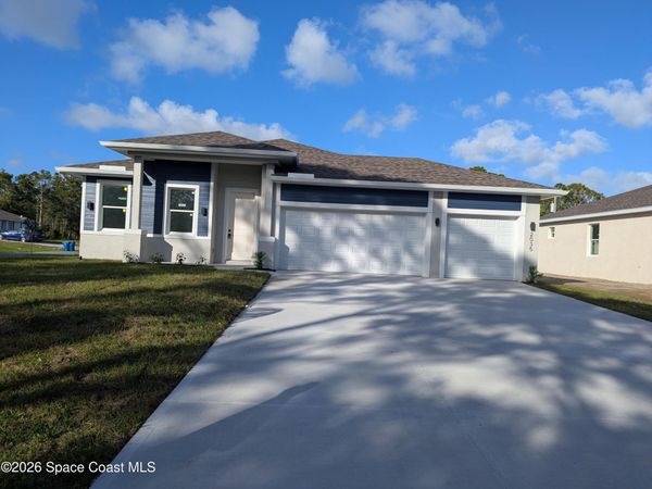 2035 Tahoe Avenue SE, Palm Bay, FL 32909