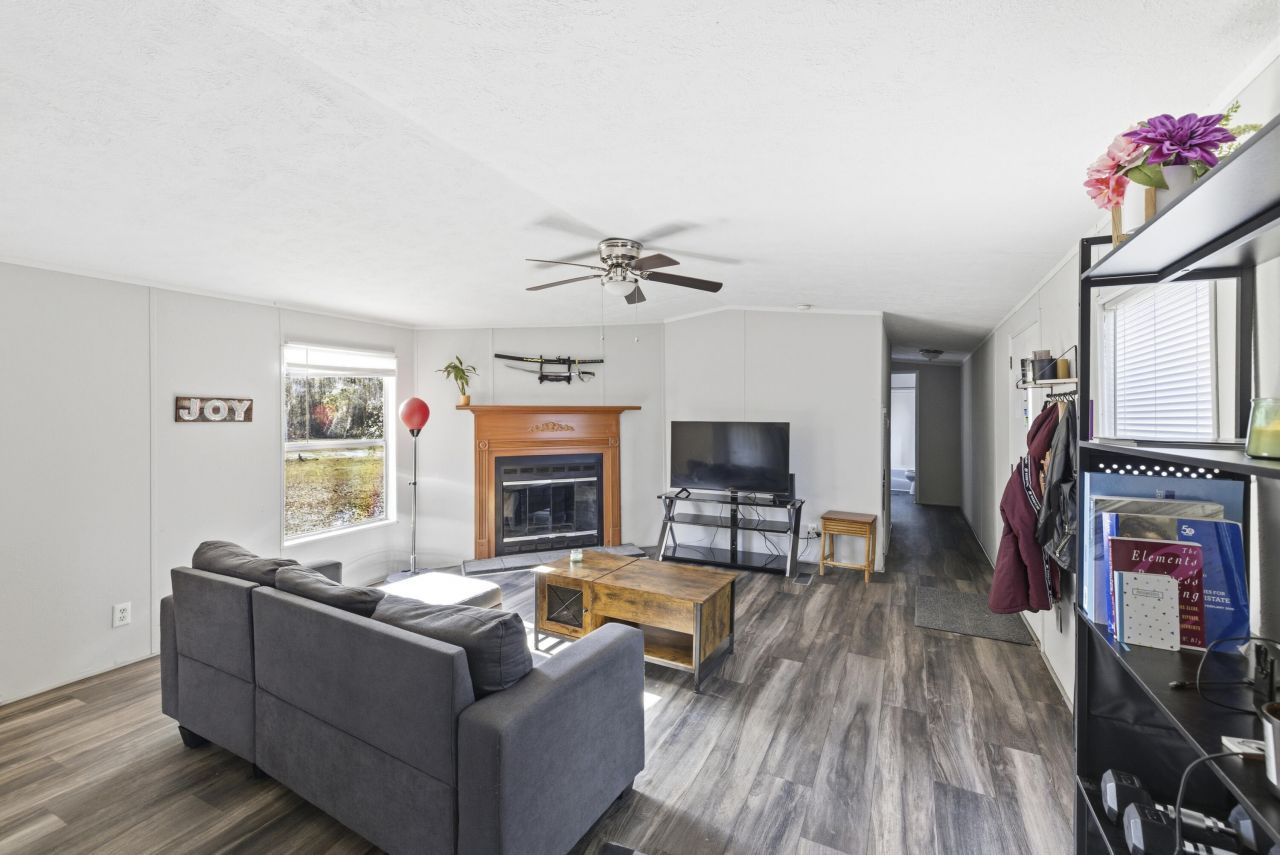 525 Hendrix Mill Road Photo 3