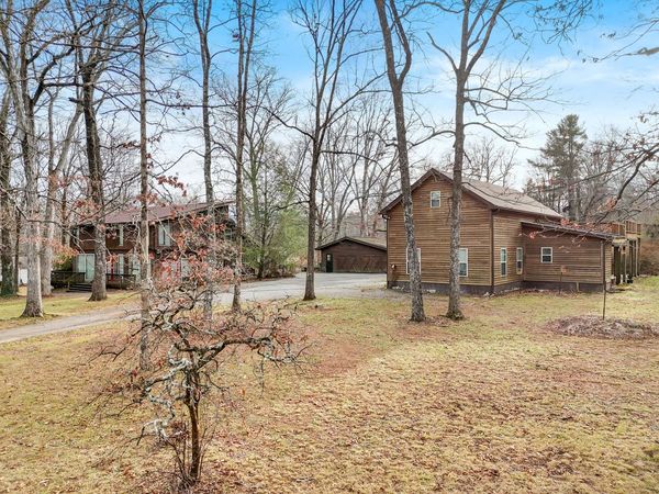 4805 Taft Highway, Signal Mountain, TN 37377