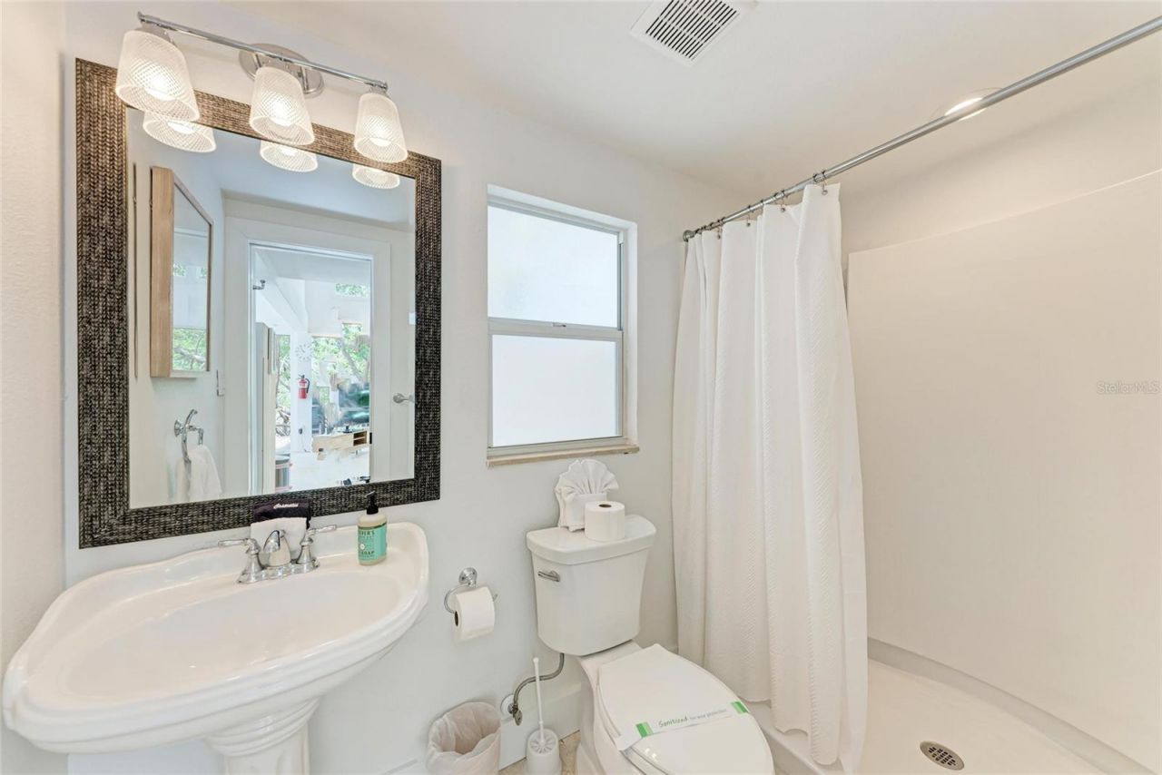 116 Hammock Road, Anna Maria, FL 34216 Photo