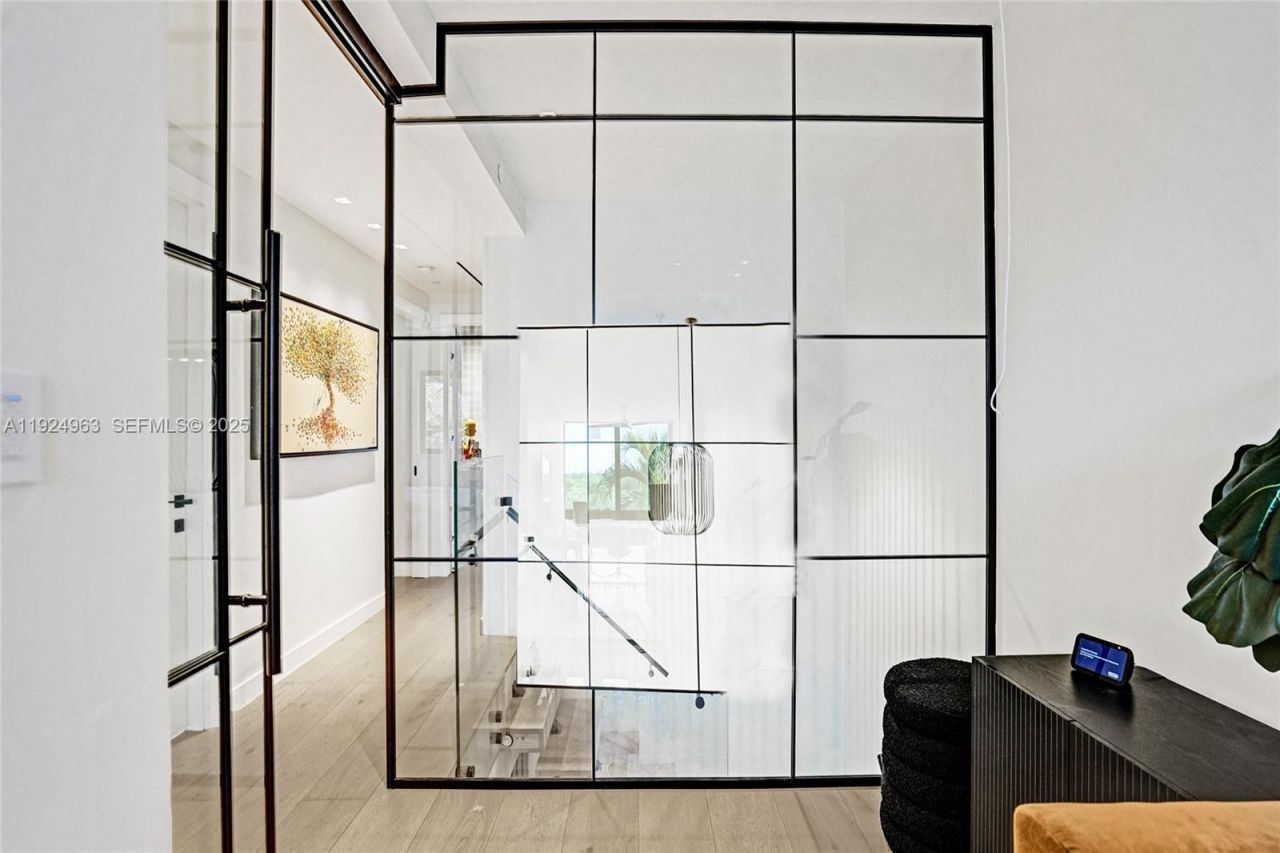 449 Poinciana Island Dr, Unit 1512, Sunny Isles Beach, FL 33160 Photo