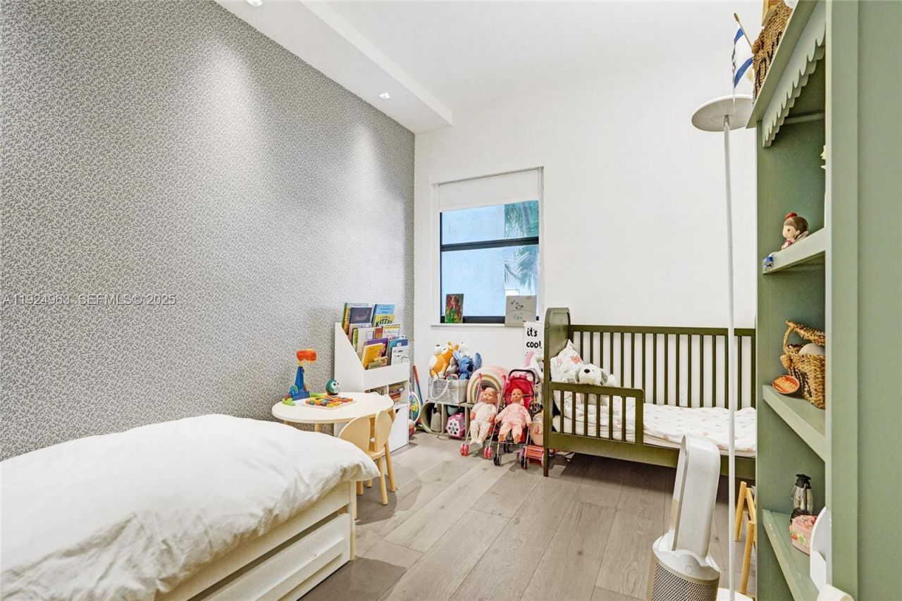 449 Poinciana Island Dr, Unit 1512, Sunny Isles Beach, FL 33160 Photo