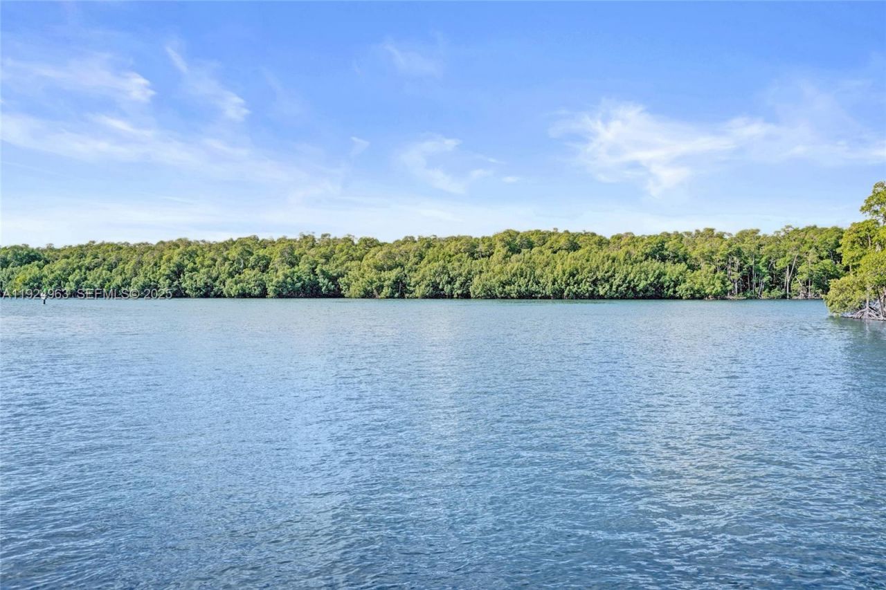 449 Poinciana Island Dr, Unit 1512, Sunny Isles Beach, FL 33160 Photo