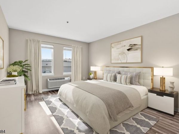 905 River Rd, Unit 224, Edgewater, NJ 07020