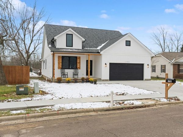 1706 Woodside Drive, Wilmington, OH 45177