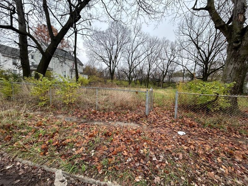 8338 Anthony Wayne Avenue, Cincinnati, OH 45214 Photo 4