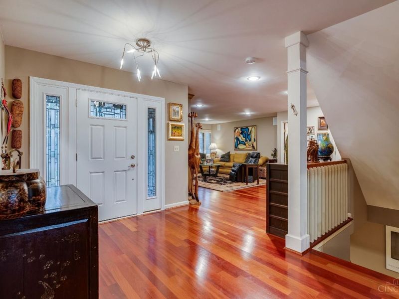 16 Woodcreek Drive, Blue Ash, OH 45241 Photo 10