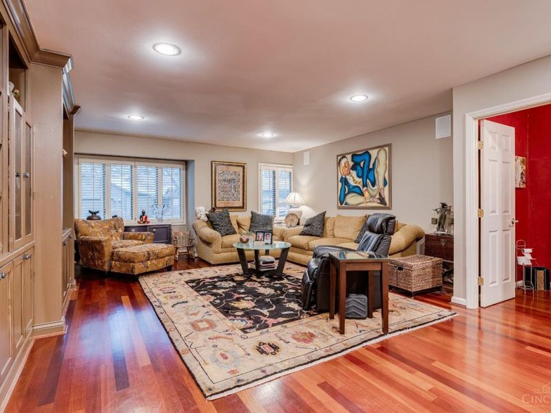 16 Woodcreek Drive, Blue Ash, OH 45241 Photo 13