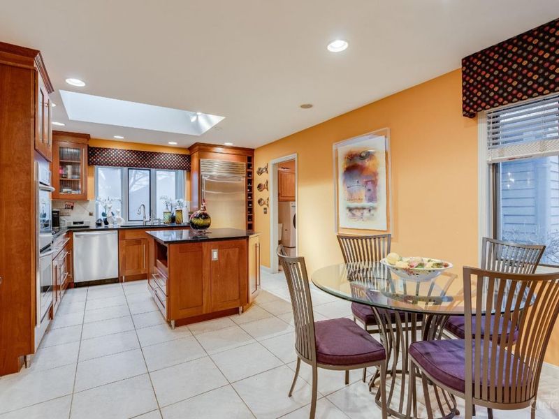 16 Woodcreek Drive, Blue Ash, OH 45241 Photo 17