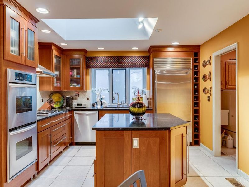 16 Woodcreek Drive, Blue Ash, OH 45241 Photo 18