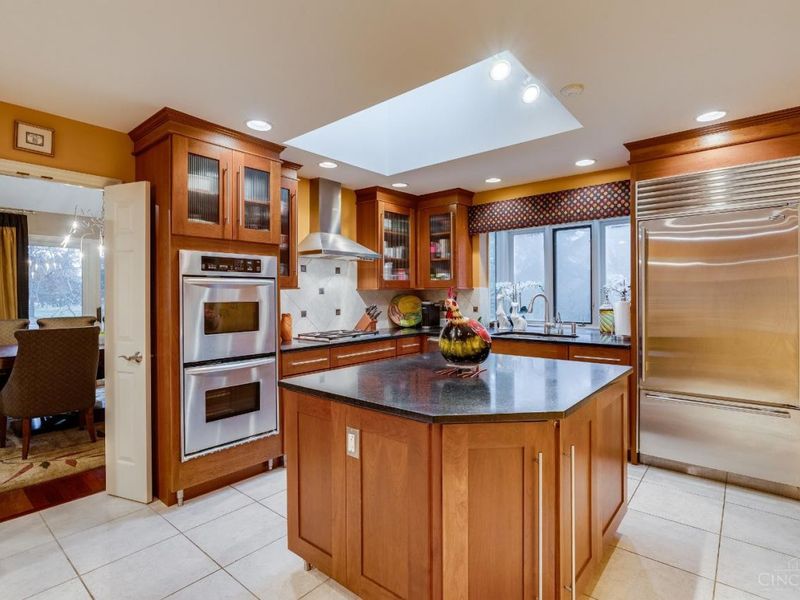 16 Woodcreek Drive, Blue Ash, OH 45241 Photo 19