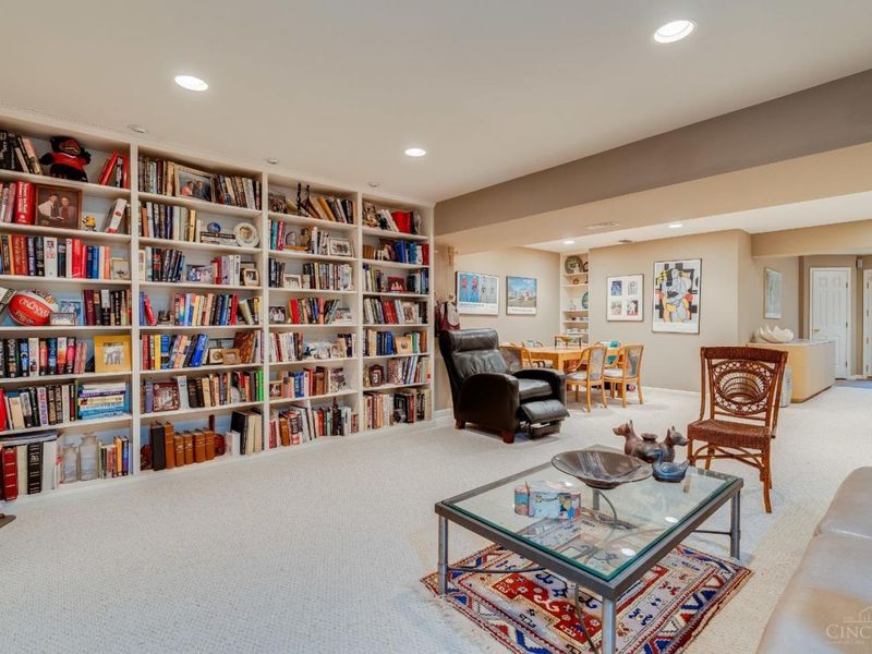 16 Woodcreek Drive, Blue Ash, OH 45241 Photo 40