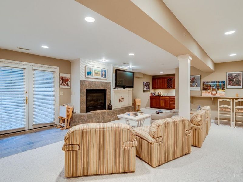 16 Woodcreek Drive, Blue Ash, OH 45241 Photo 42