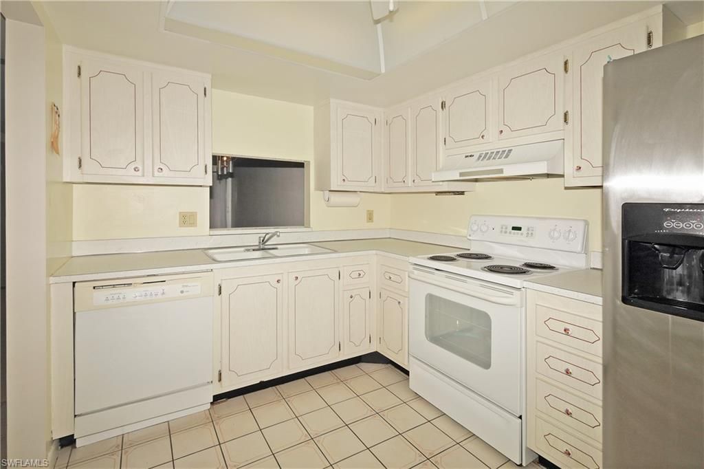 3030 Binnacle Dr, Unit 107, Naples, FL 34103 Photo