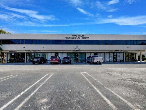 11440 Okeechobee Boulevard, Unit 216, Royal Palm Beach, FL 33411