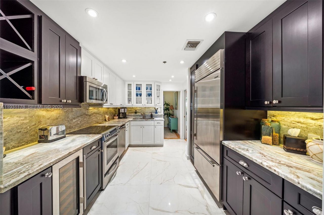 2332 Fisher Island Dr , Unit 4302, Miami Beach, FL 33109 Photo