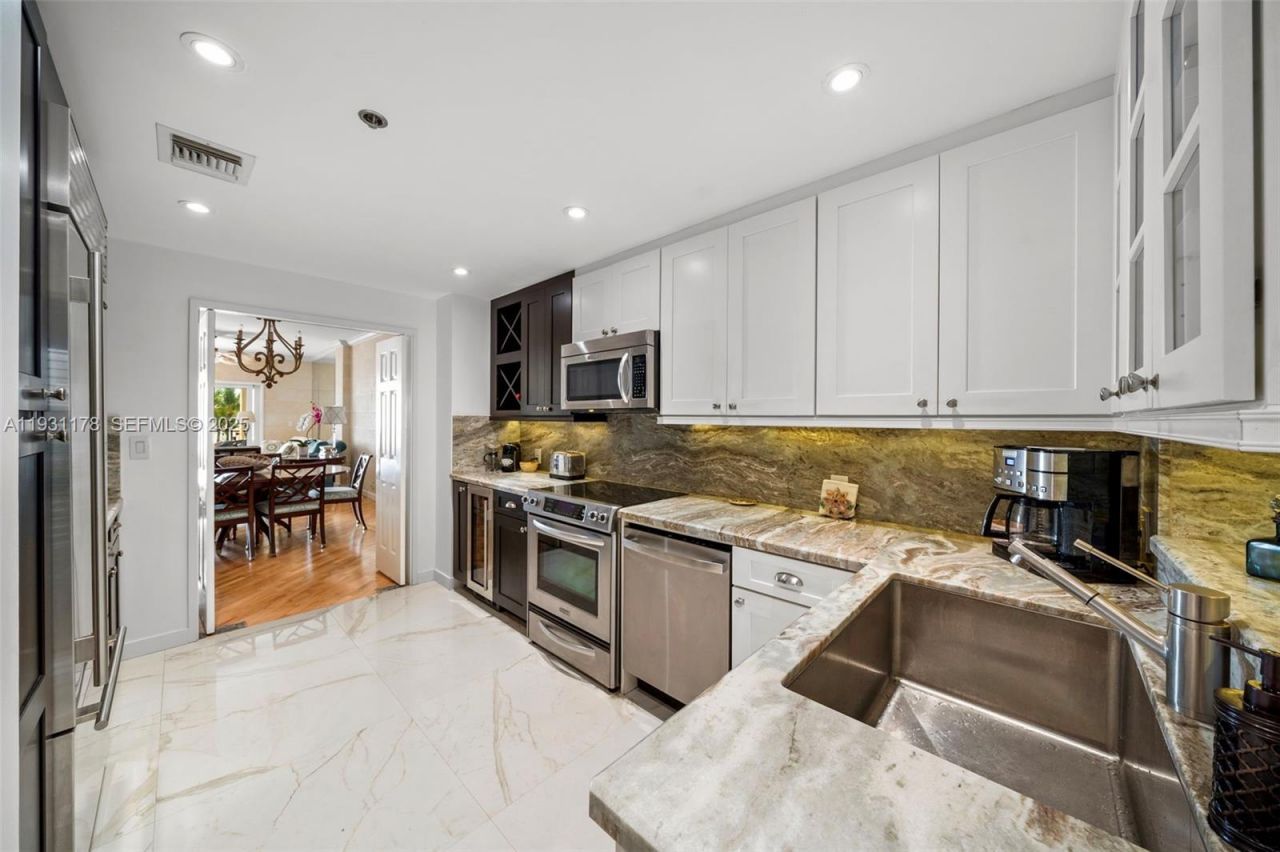 2332 Fisher Island Dr , Unit 4302, Miami Beach, FL 33109 Photo