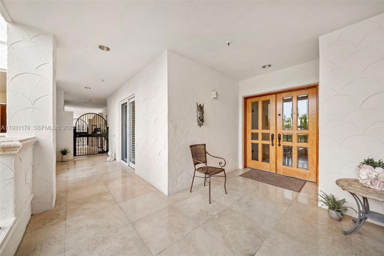 2332 Fisher Island Dr , Unit 4302, Miami Beach, FL 33109 Photo