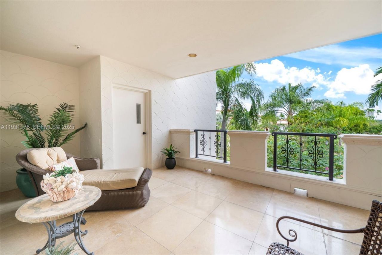 2332 Fisher Island Dr , Unit 4302, Miami Beach, FL 33109 Photo