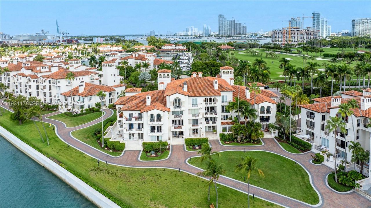 2332 Fisher Island Dr , Unit 4302, Miami Beach, FL 33109 Photo