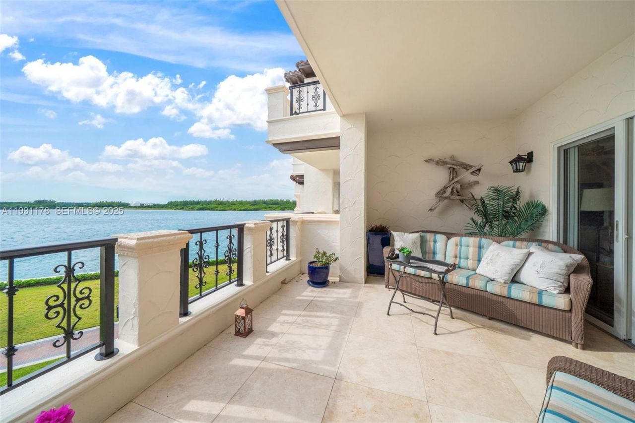 2332 Fisher Island Dr , Unit 4302, Miami Beach, FL 33109 Photo