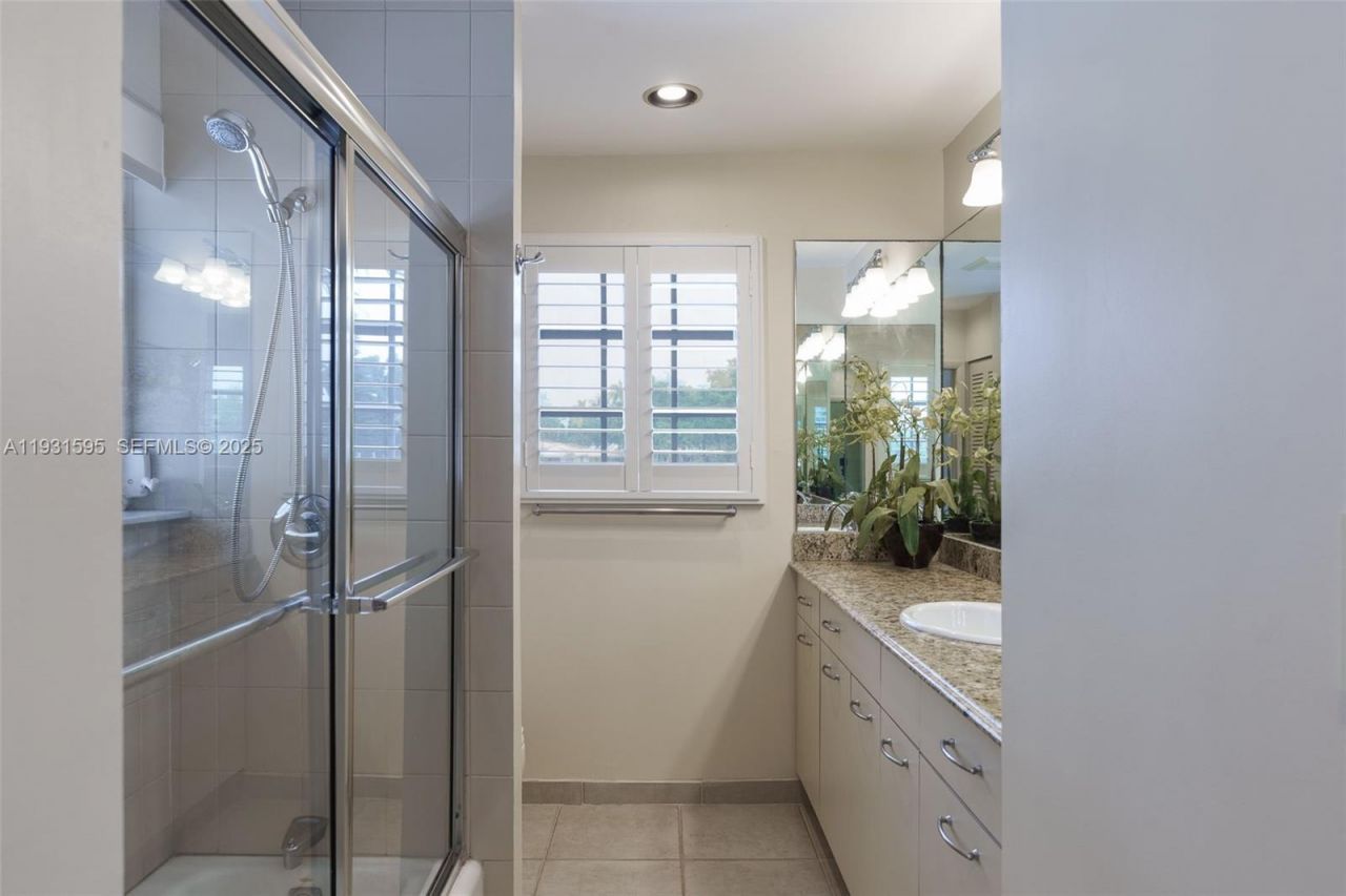 2130 NE 15th St, Fort Lauderdale, FL 33304 Photo