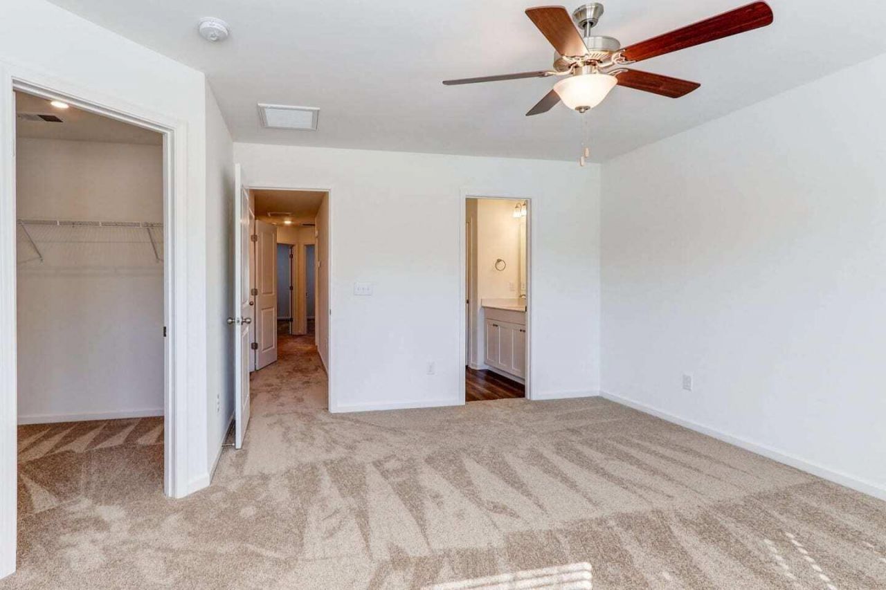 5682 Sablewood Street Photo 10