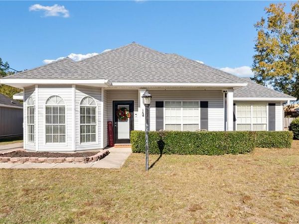 230 Portside Circle W, Mobile, AL 36695