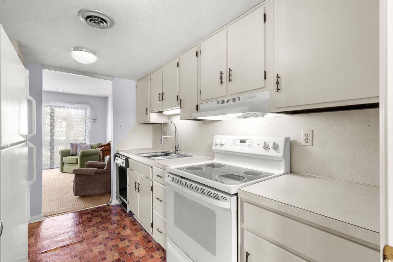 1000 11th Ave. N Photo 11