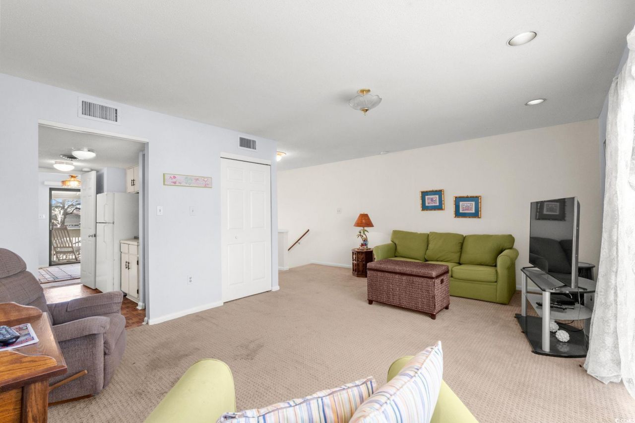 1000 11th Ave. N Photo 8