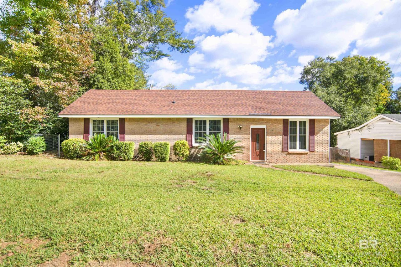 61 Hillside Lane, Mobile, AL 36608 Main Photo