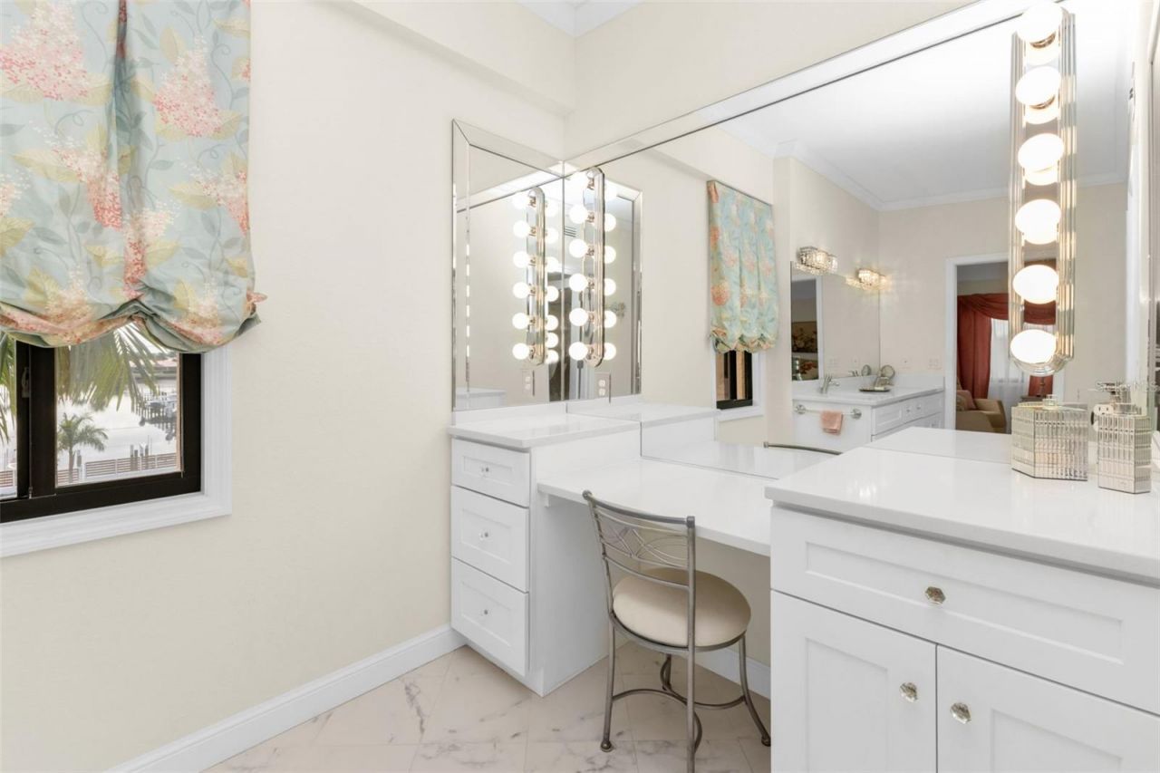 1601 Park Beach Circle, Unit 136/18, Punta Gorda, FL 33950 Photo