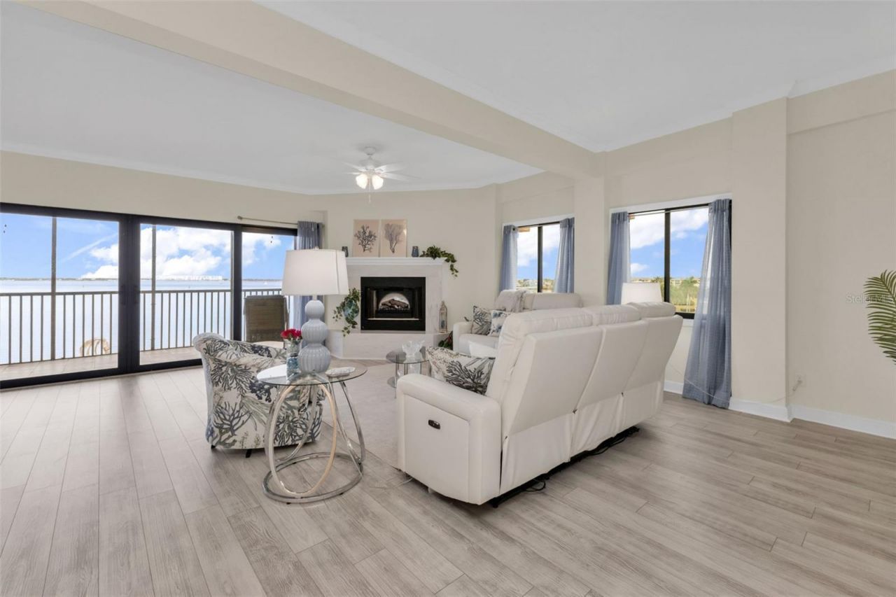 1601 Park Beach Circle, Unit 136/18, Punta Gorda, FL 33950 Photo