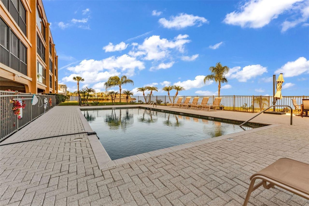 1601 Park Beach Circle, Unit 136/18, Punta Gorda, FL 33950 Photo