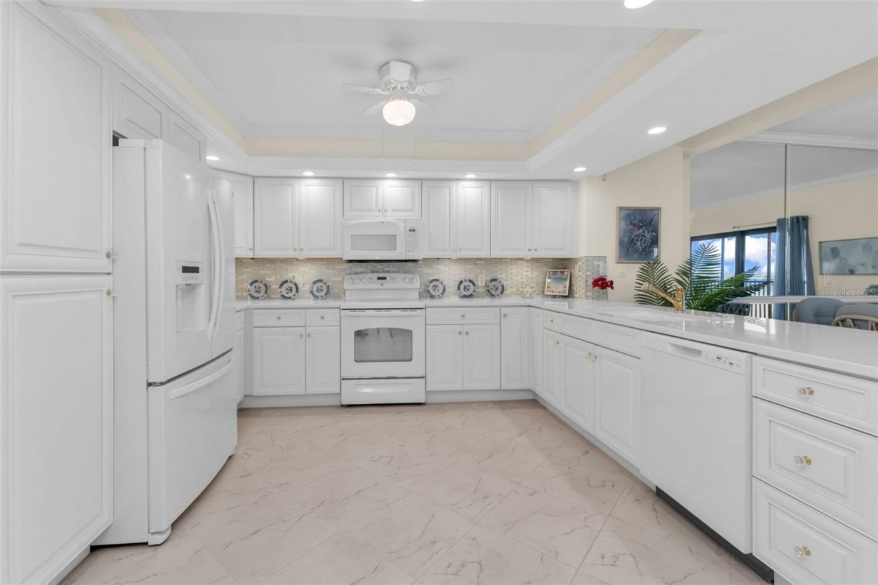 1601 Park Beach Circle, Unit 136/18, Punta Gorda, FL 33950 Photo