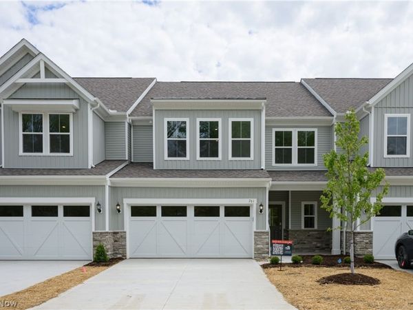 761 Rock Harbor, Avon Lake, OH 44012