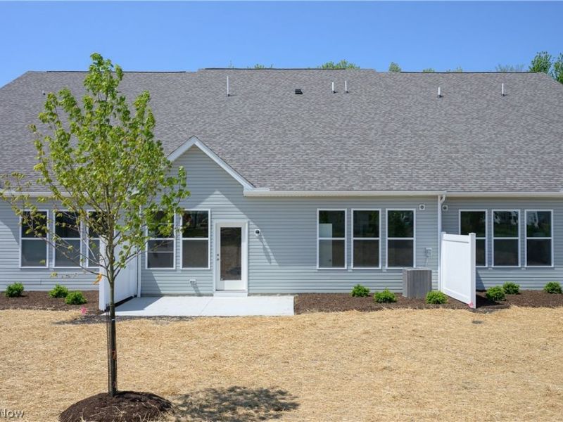 761 Rock Harbor, Avon Lake, OH 44012 Photo 2