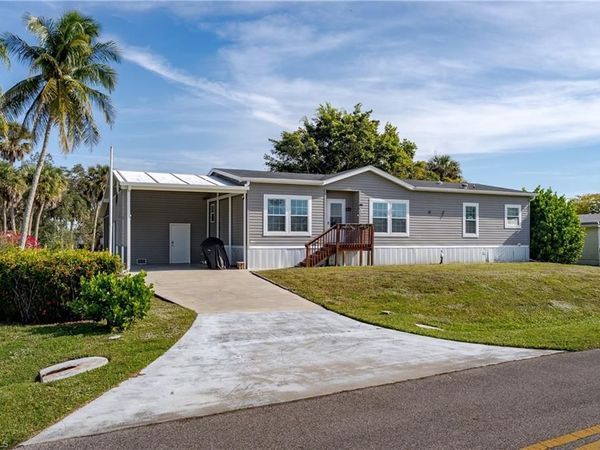 104 Rookery RD, NAPLES, FL 34114