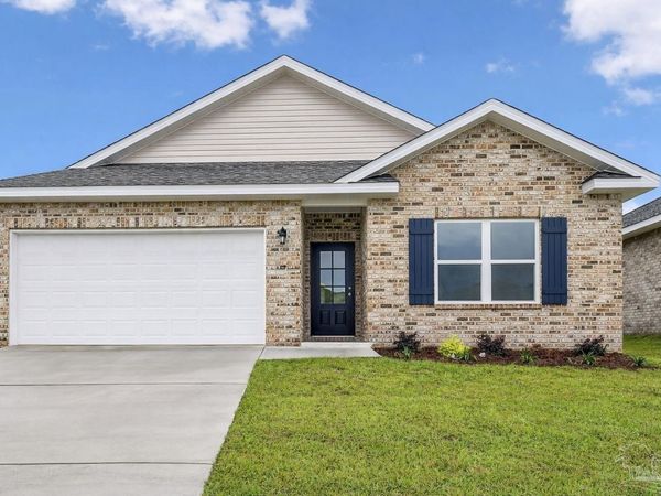 2781 Avalon St, Cantonment, FL 32533