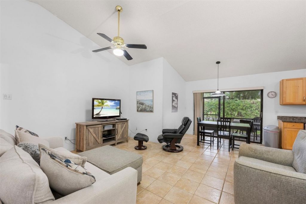 425 Shadow Wood Lane, Coral Springs, FL 33071 Photo