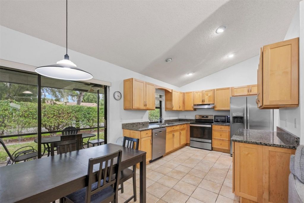 425 Shadow Wood Lane, Coral Springs, FL 33071 Photo